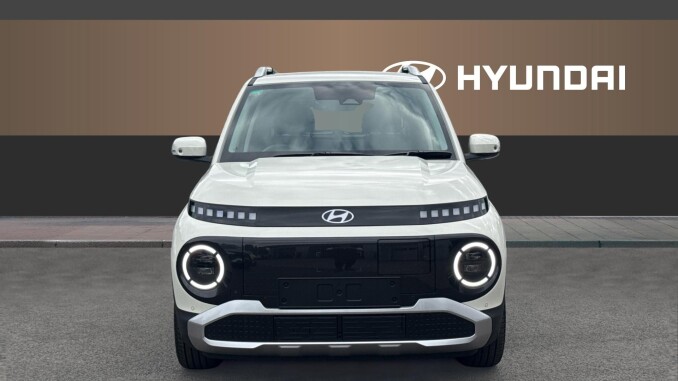 Hyundai INSTER 85kW 02 49kWh 5dr Auto Electric Hatchback - Image 3